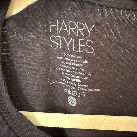 Harry styles shirt - Picture 3 of 3